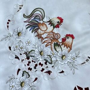Vintage Farmhouse Rooster 50s Cottagecore Embroidered Table Cloth 33x33”